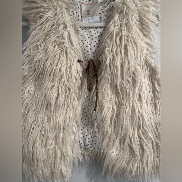 HEI HEI Anthropologie Faux Fur Vest Tie Front size S/M NWOT Womens - Picture 4 of 5